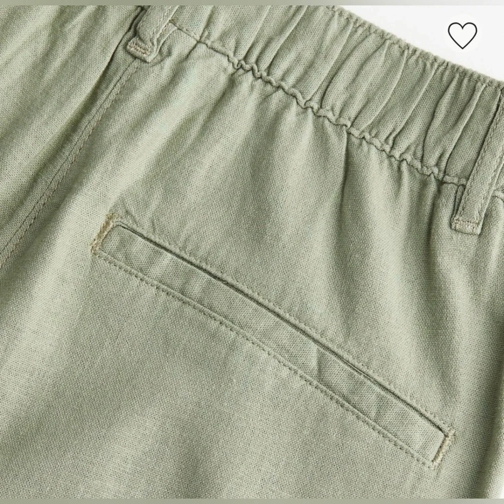 H&M Women's Shorts High Waist Linen Blend Light Green XL
